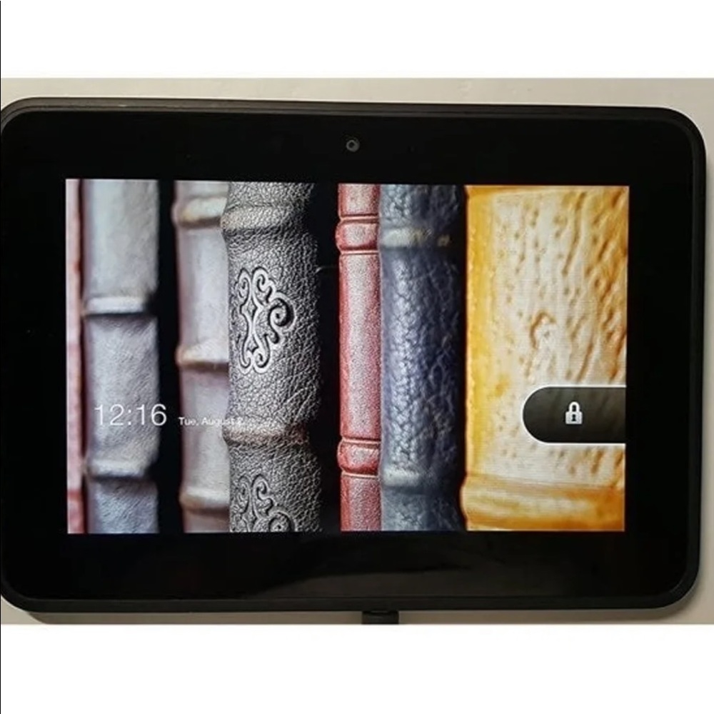 Amazon kindle fire in black....X43Z60